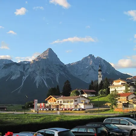 Hotel Tirolerhof