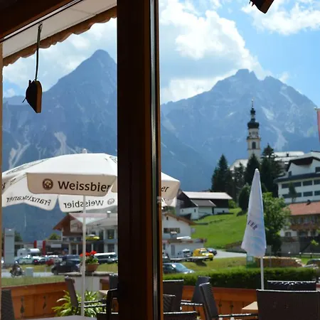 Tirolerhof Lermoos