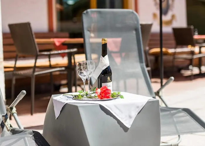 蒂罗列奥佛酒店 3* 莱尔莫斯