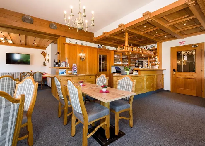 Отель Tirolerhof 3*